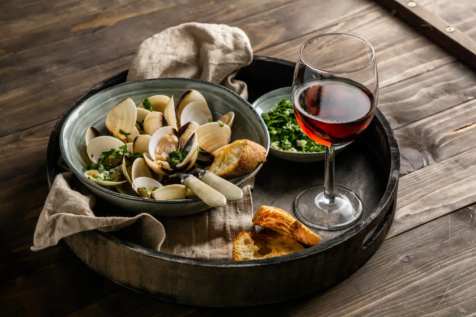 How to Pair South Australian Wines with Different Seafood Dishes